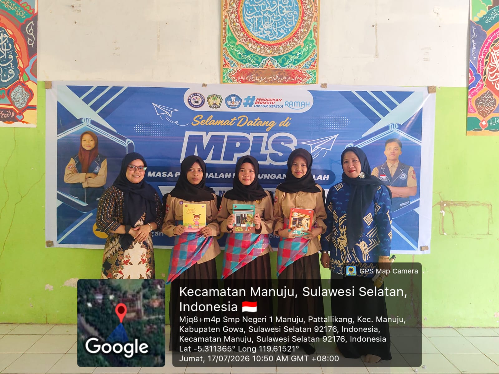 Semarak Panggung Gembira Warnai Penutupan MPLS SMP Negeri 1 Manuju